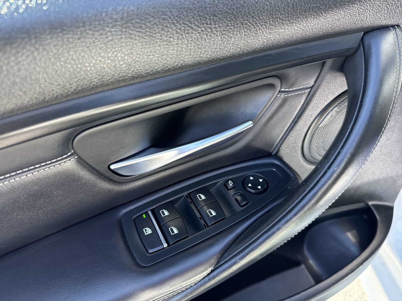 Used 2018 BMW M3 RWD image 15