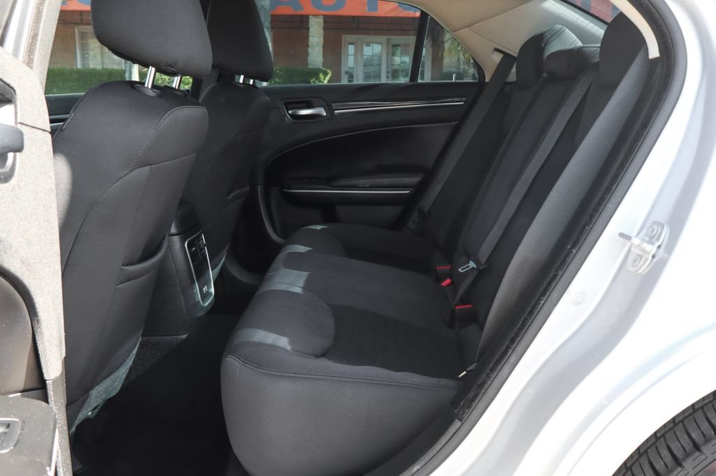 Used 2023 Chrysler 300 Touring w/ Sport Appearance Package RWD image 34