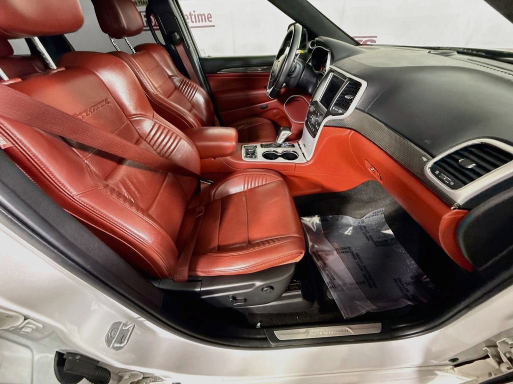 Used 2018 Jeep Grand Cherokee Trackhawk AWD/4WD image 32