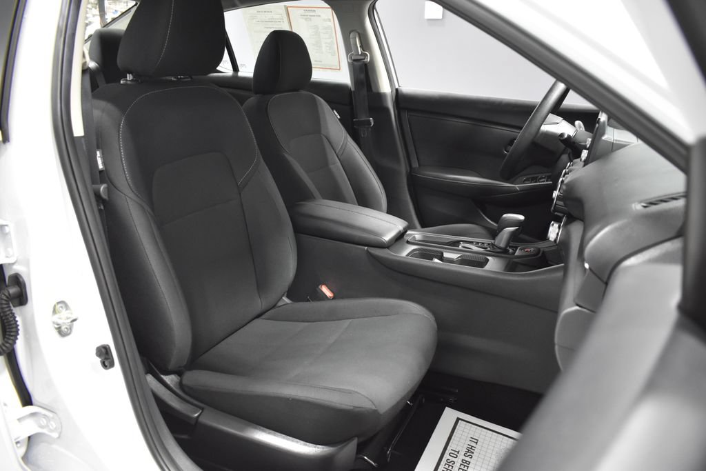 Certified 2025 Nissan Sentra S FWD image 14