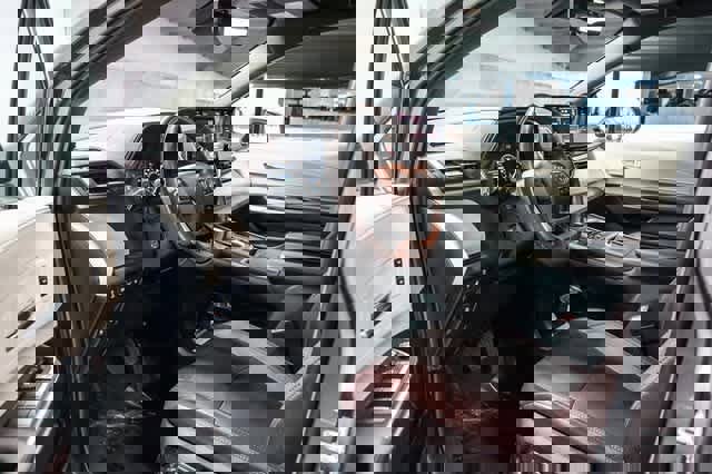 Certified 2023 Toyota Sienna Platinum image 19