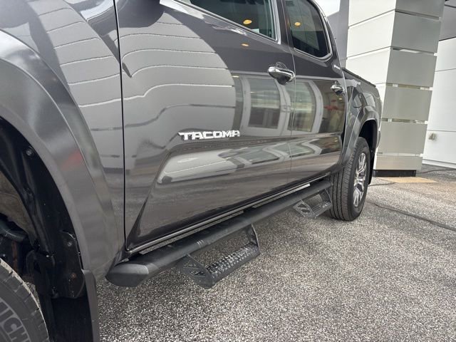 Used 2023 Toyota Tacoma Limited image 10