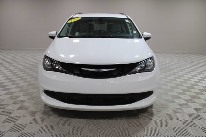 Used 2021 Chrysler Voyager Lxi FWD image 6