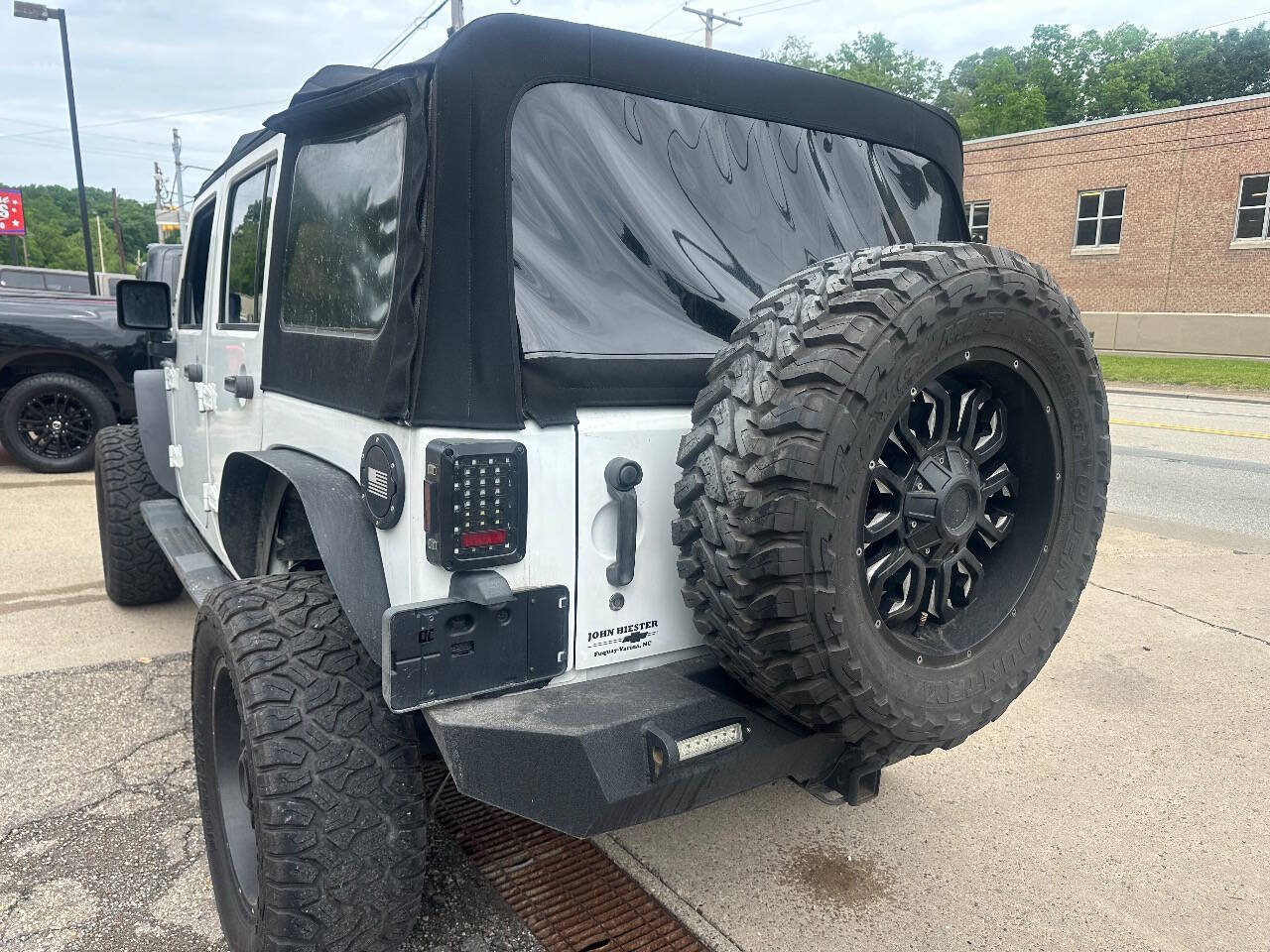 Used 2016 Jeep Wrangler Unlimited Sport w/ Quick Order Package 24S AWD/4WD image 8