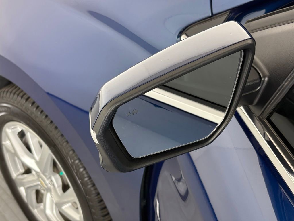 Used 2019 Chevrolet Equinox LT w/ Sun & Navigation Package image 15