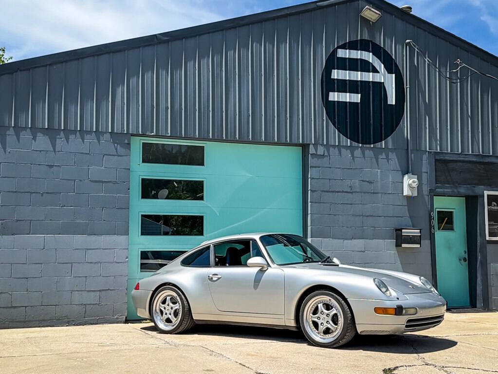 Used 1997 Porsche 911 Carrera RWD image 1
