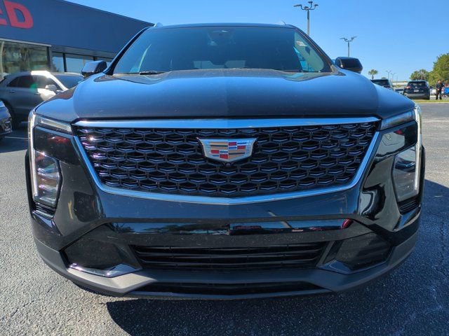 Used 2025 Cadillac XT4 Premium Luxury FWD image 10