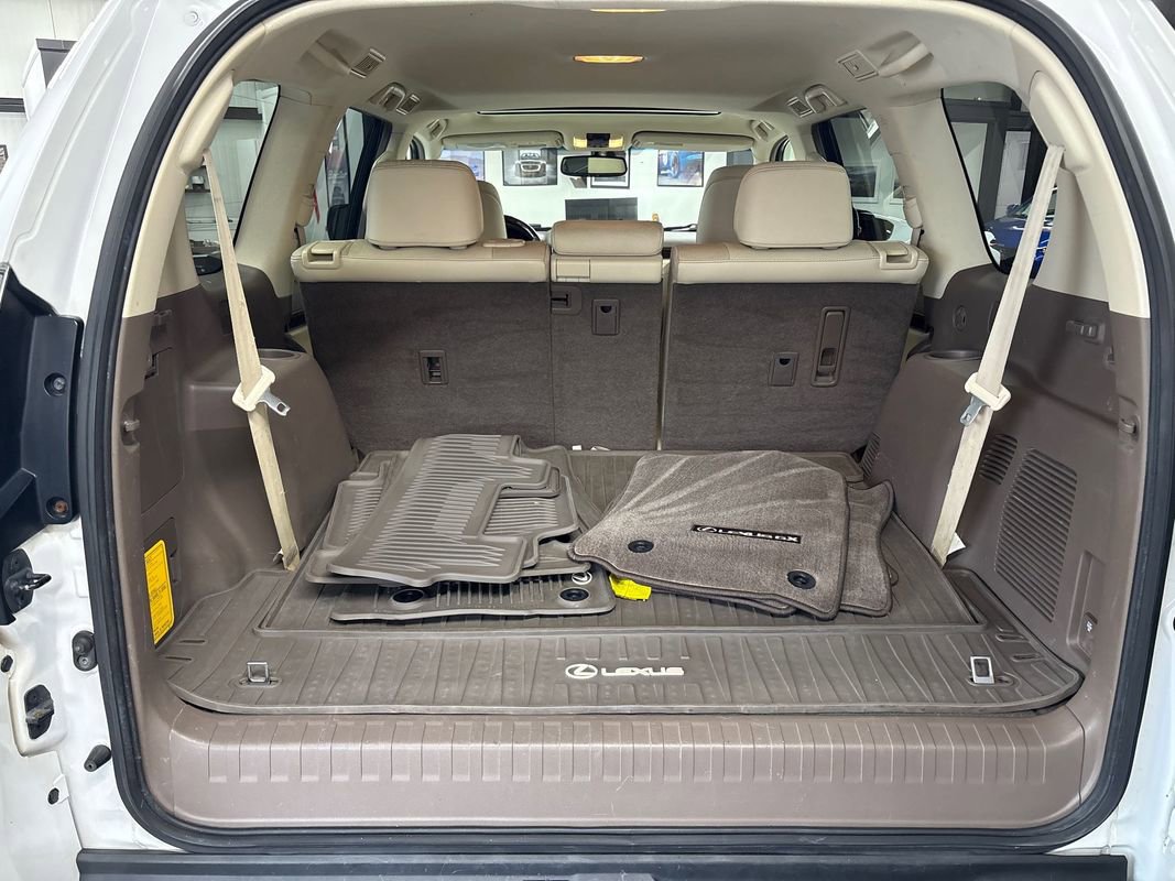 Used 2018 Lexus GX 460 image 49