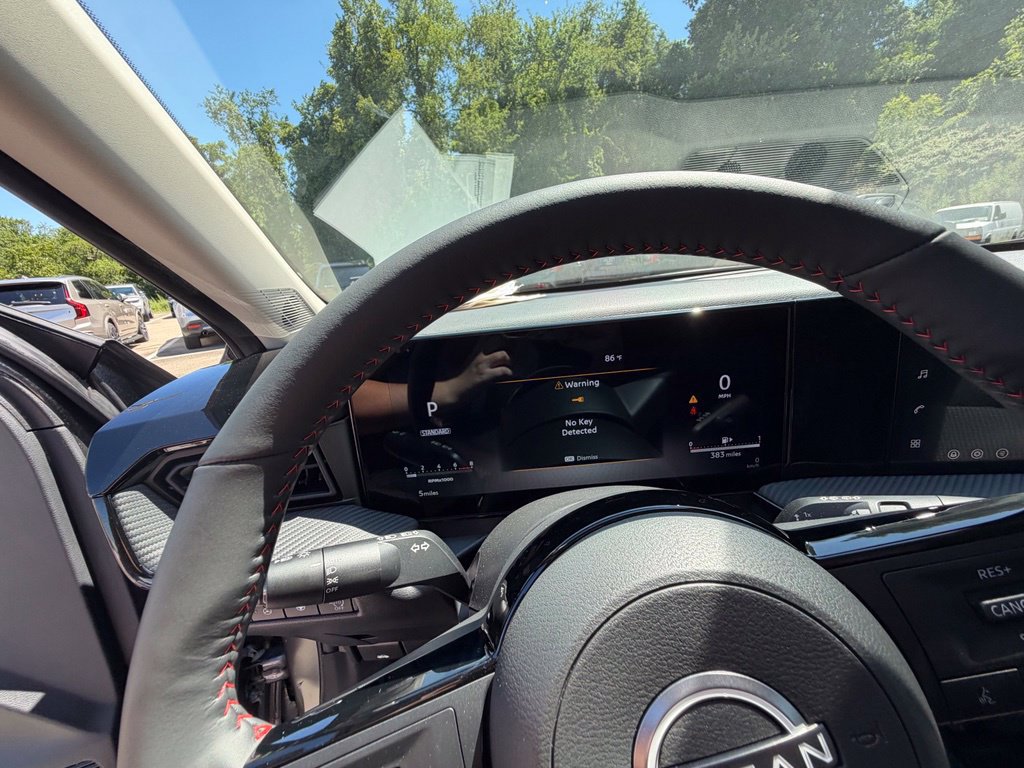 New 2026 Nissan Kicks SR w/ SR Premium Package FWD image 22