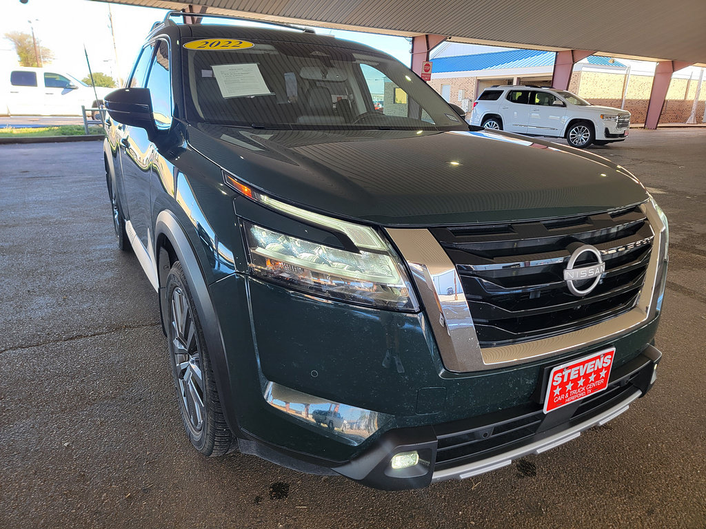 Used 2022 Nissan Pathfinder SL w/ SL Premium Package FWD image 4