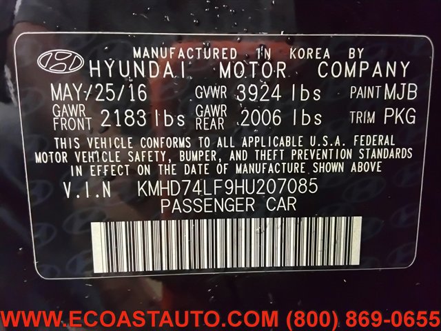 Used 2017 Hyundai Elantra SE image 22