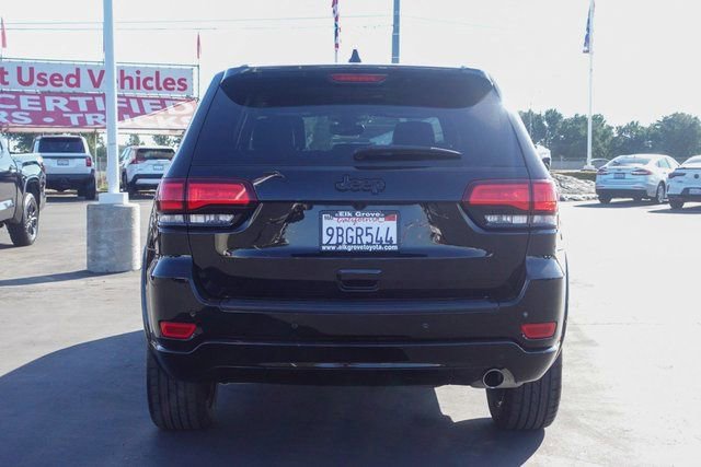 Used 2022 Jeep Grand Cherokee Laredo X image 9