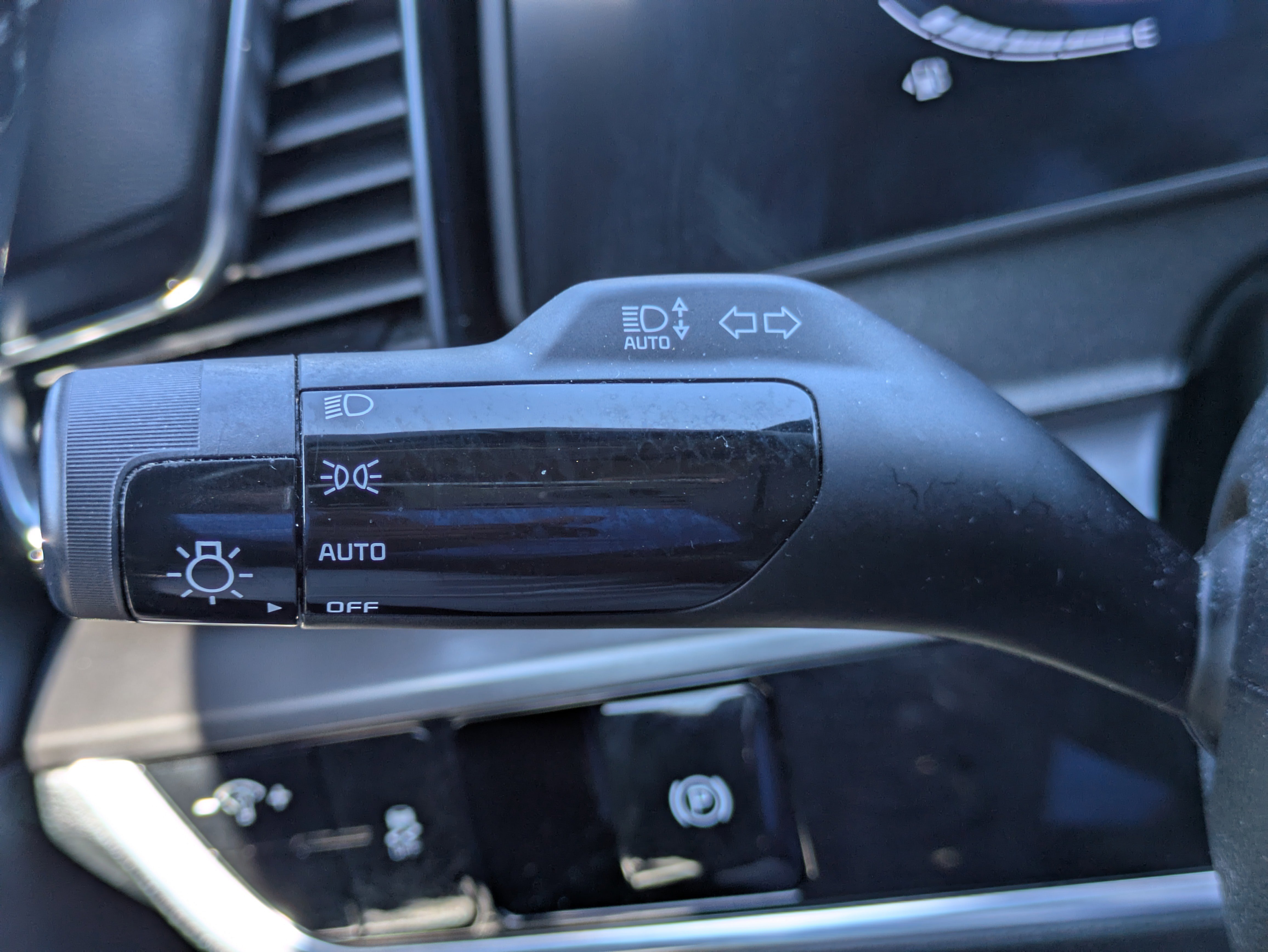 Used 2023 Kia Sportage EX image 16