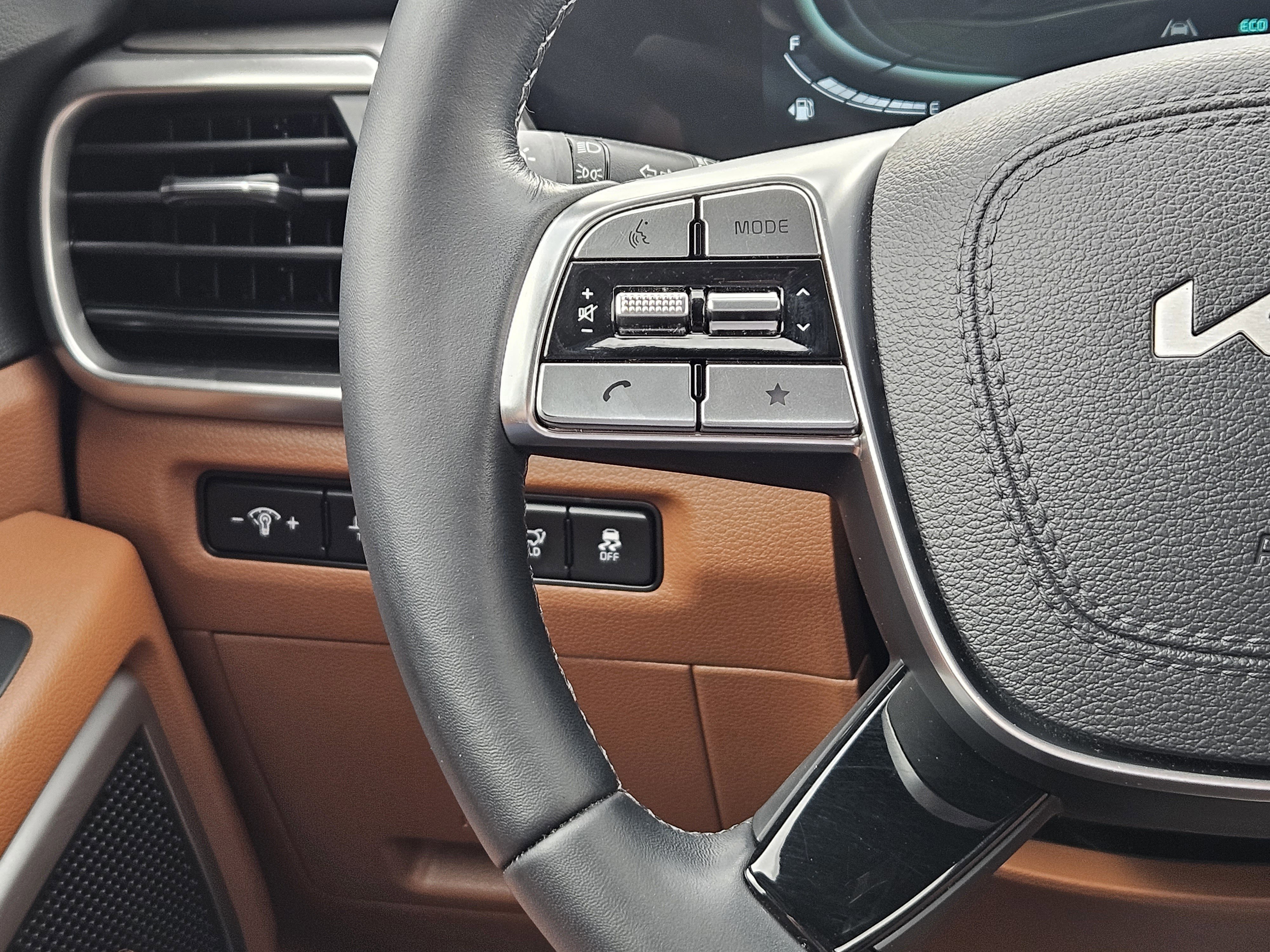 Used 2024 Kia Telluride EX X-Line AWD/4WD image 25