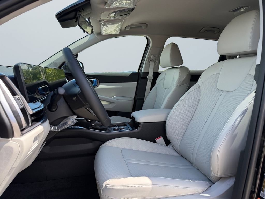 New 2025 Kia Sorento S image 9