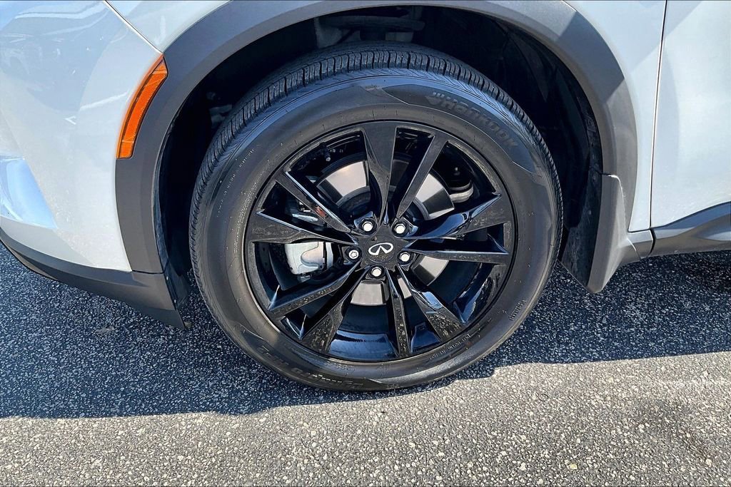 Certified 2025 INFINITI QX60 Luxe w/ Black Edition image 13