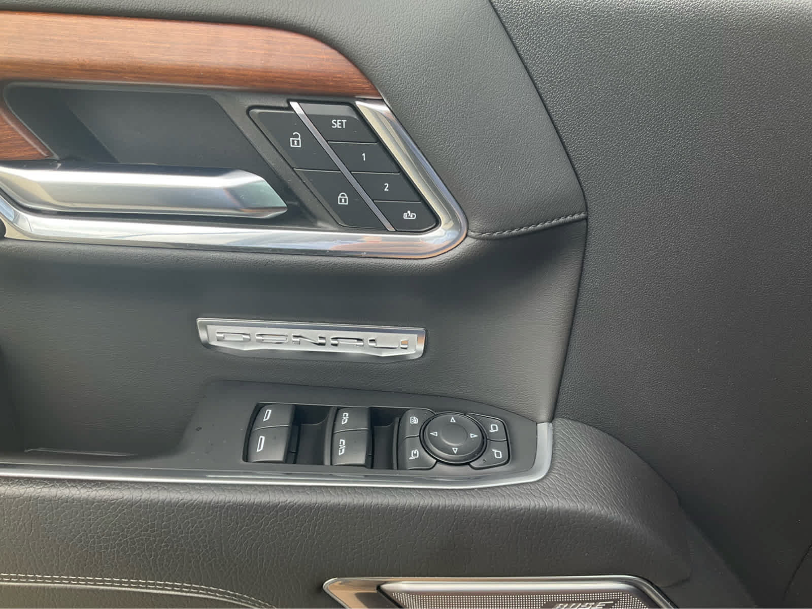 Used 2023 GMC Sierra 1500 Denali AWD/4WD image 19