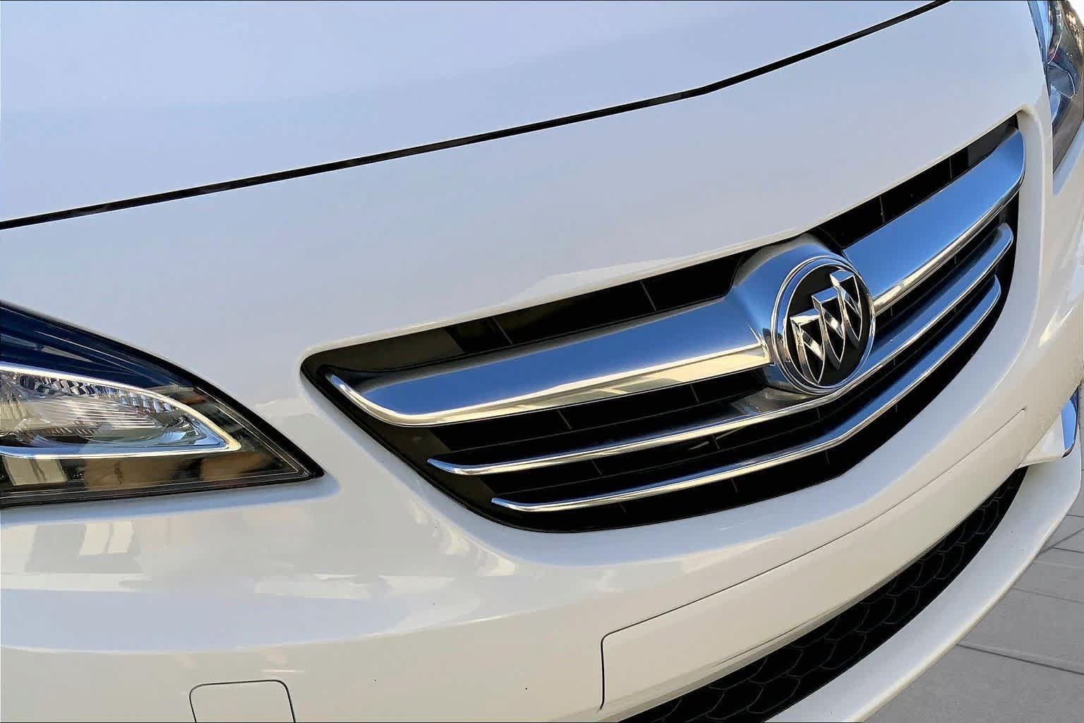 Used 2016 Buick Cascada FWD image 26