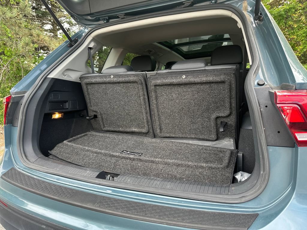 Used 2019 Volkswagen Tiguan SE w/ Panoramic Sunroof Package FWD image 20