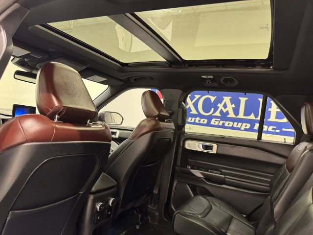 Used 2020 Ford Explorer Platinum w/ Premium Technology Package image 35