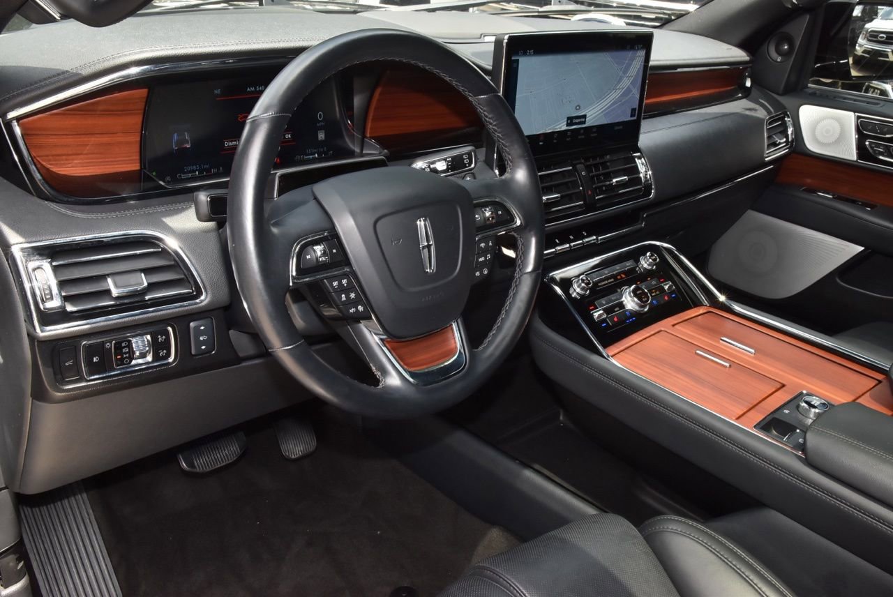 Certified 2024 Lincoln Navigator Reserve AWD/4WD image 35