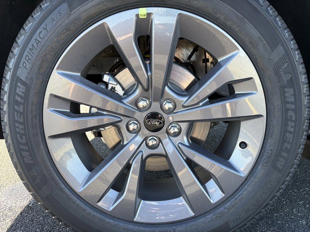 New 2026 Ford Explorer Active image 74