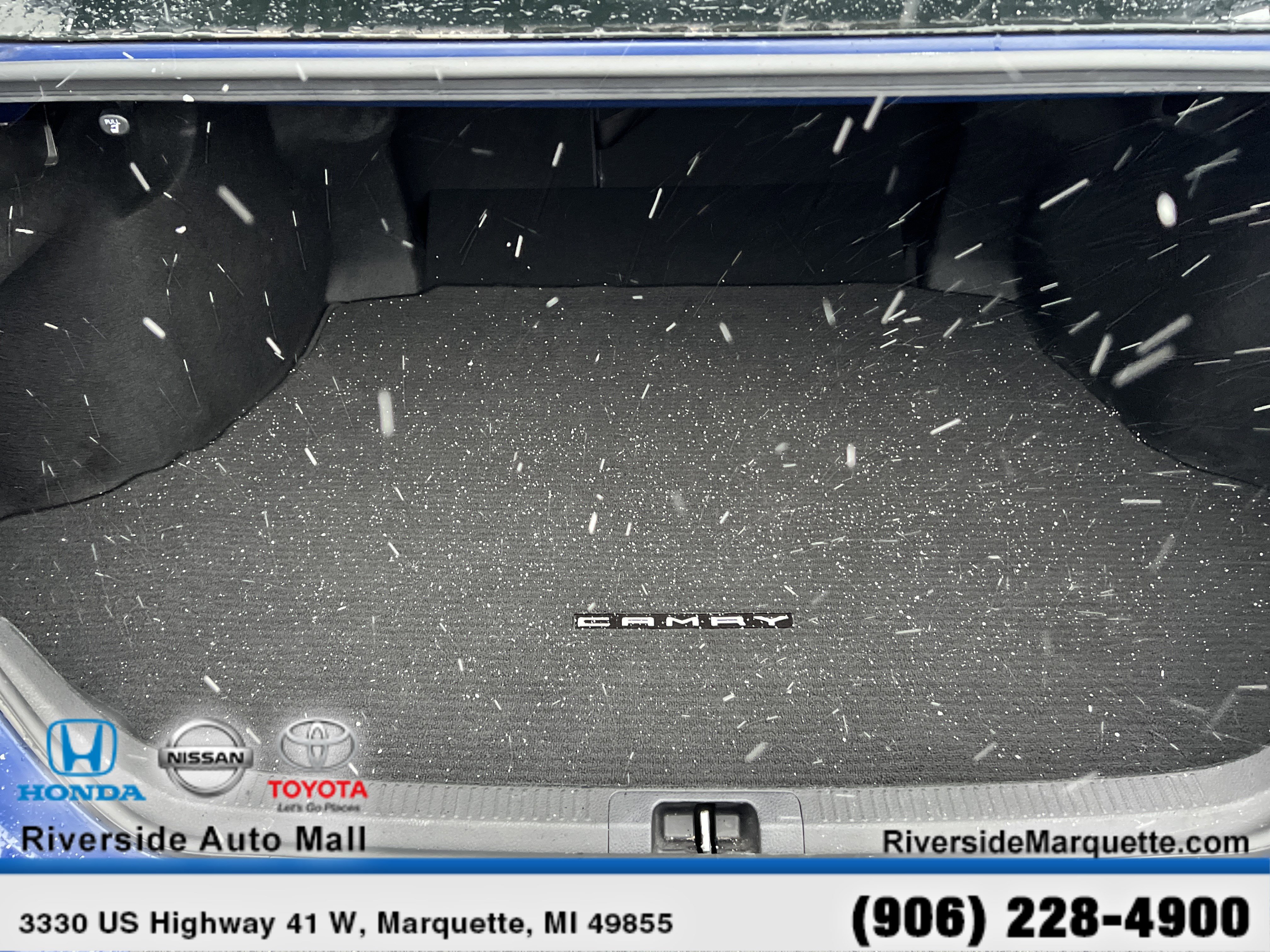 Used 2023 Toyota Camry SE image 8