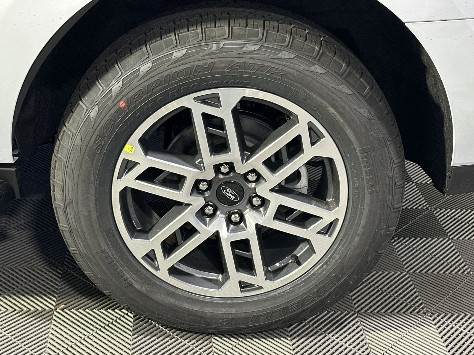 New 2025 Ford Expedition Active image 12