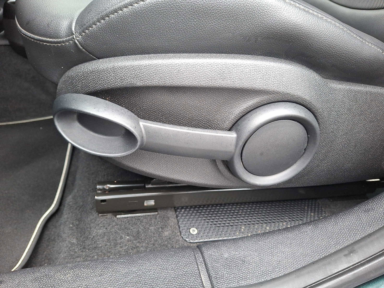 Used 2012 MINI Cooper Countryman S image 13