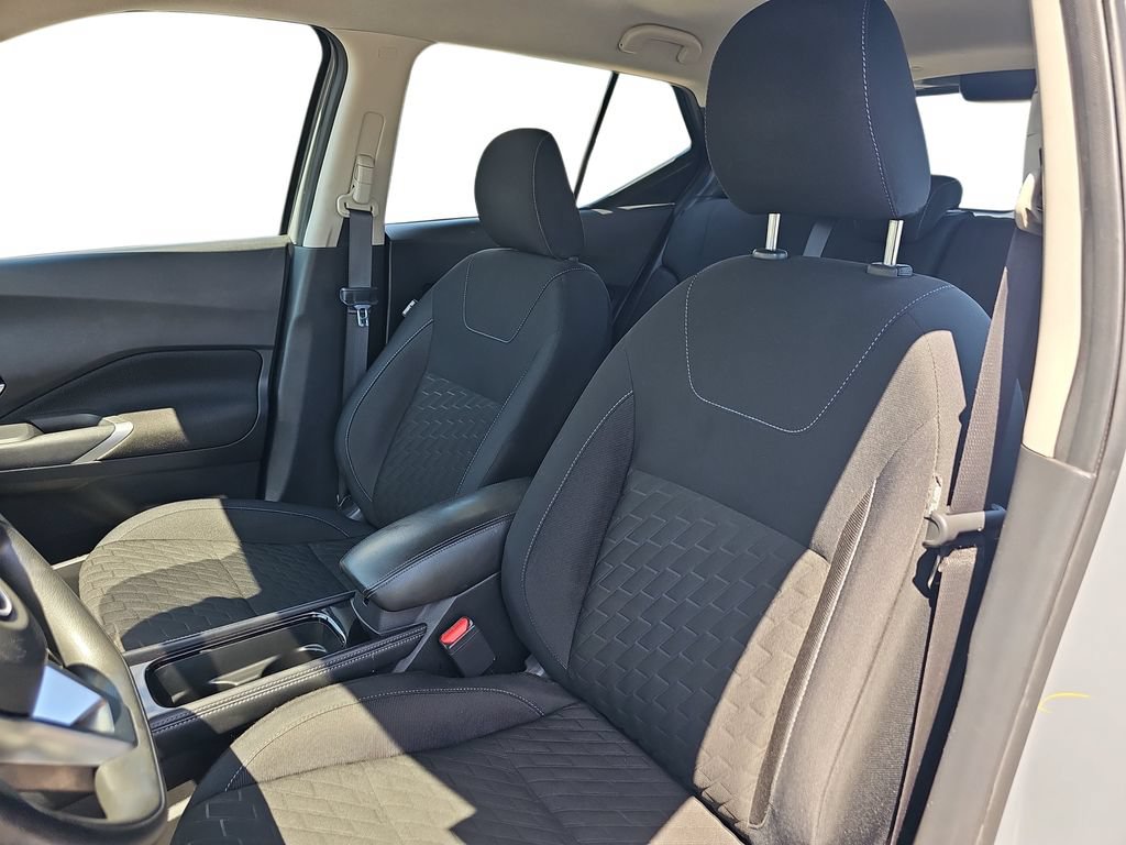 Used 2023 Nissan Kicks SV FWD image 15