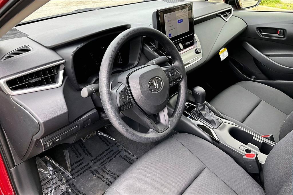 Used 2026 Toyota Corolla LE FWD image 6