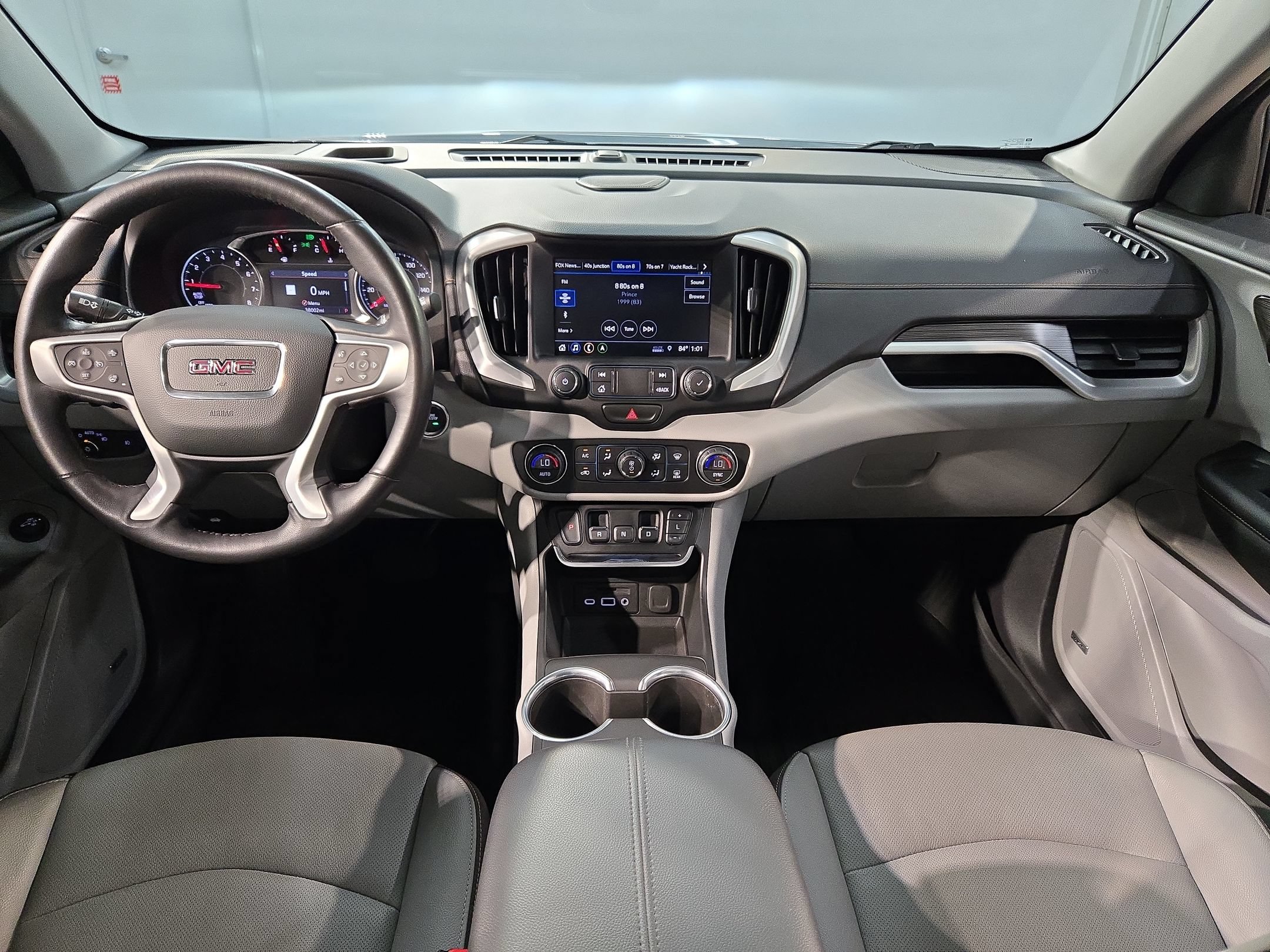 Used 2020 GMC Terrain SLT w/ Preferred Package FWD image 10