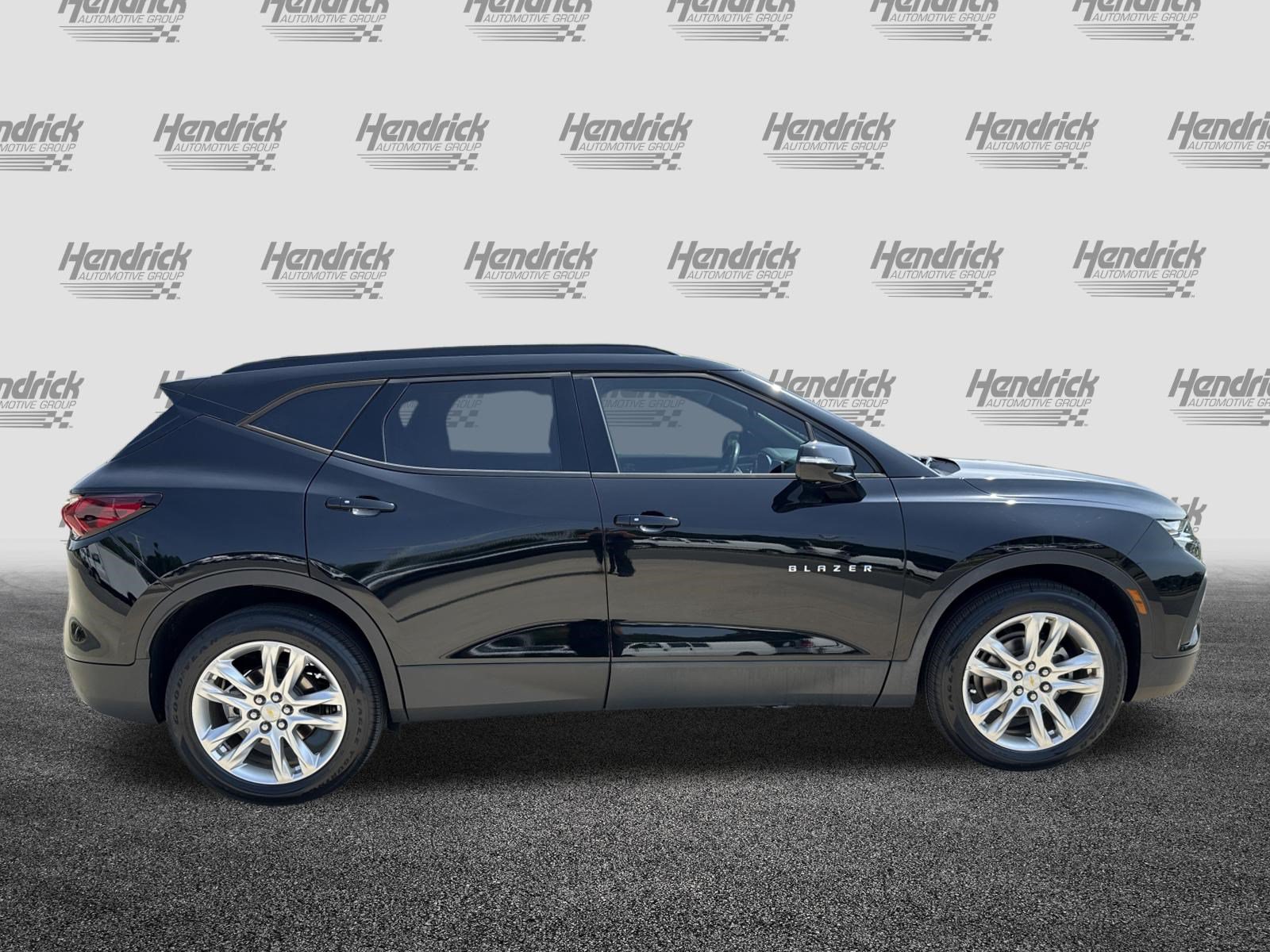 Used 2020 Chevrolet Blazer LT w/ Sound & Technology Package FWD image 11