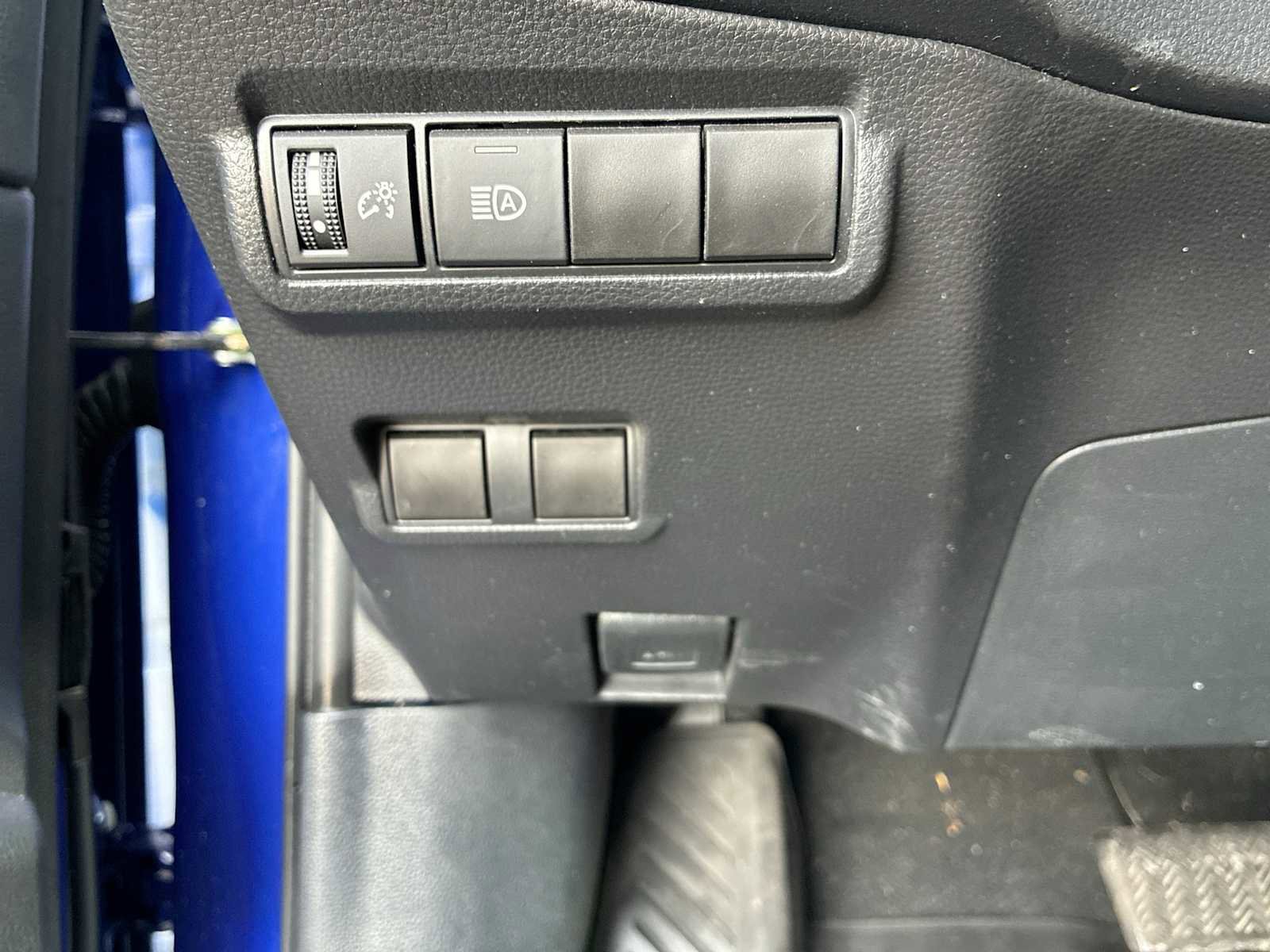 Used 2023 Toyota Corolla Cross LE image 17