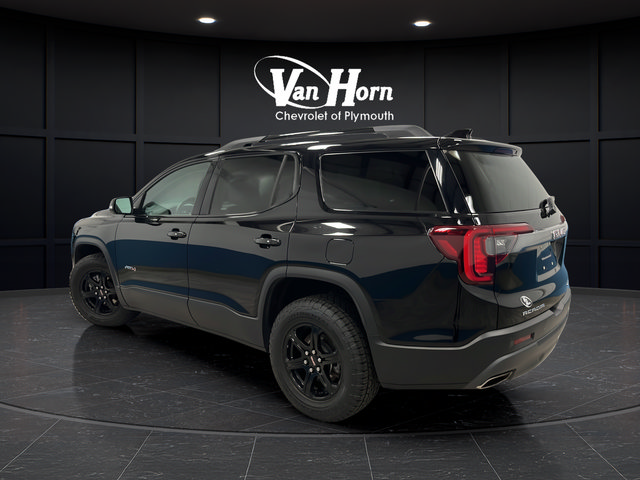 Used 2022 GMC Acadia AT4 w/ Technology Package AWD/4WD image 5