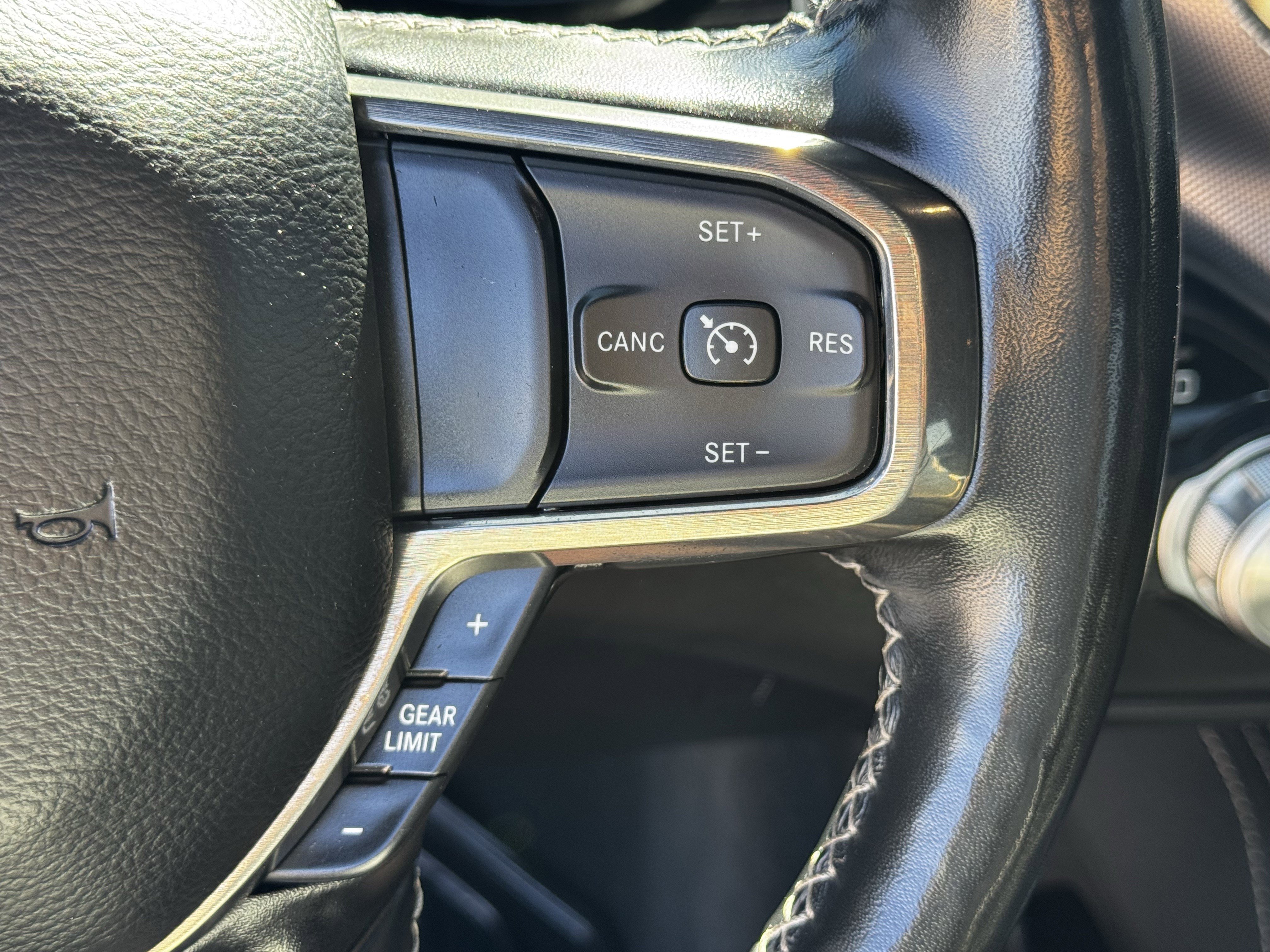 Used 2020 RAM 1500 Limited w/ Black Appearance Package image 24