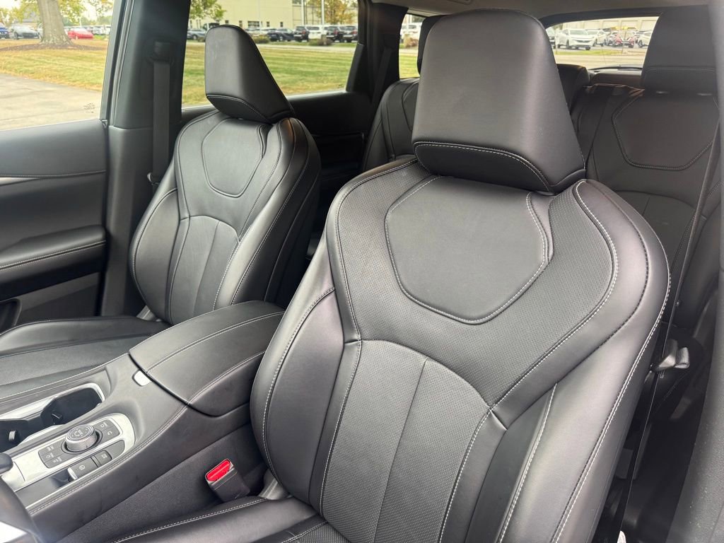Used 2024 INFINITI QX60 Luxe image 15
