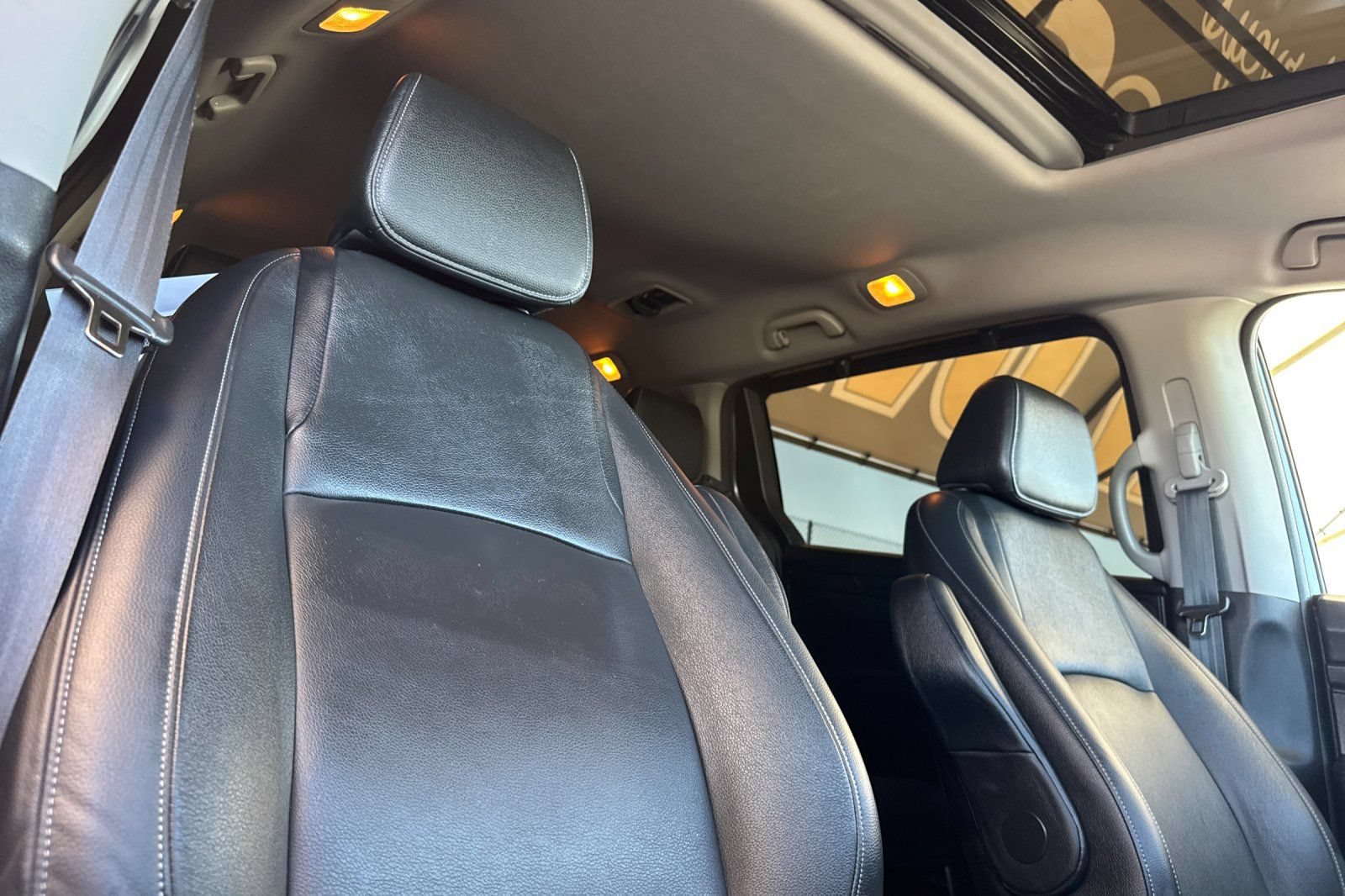 Used 2023 Honda Odyssey EX-L image 18