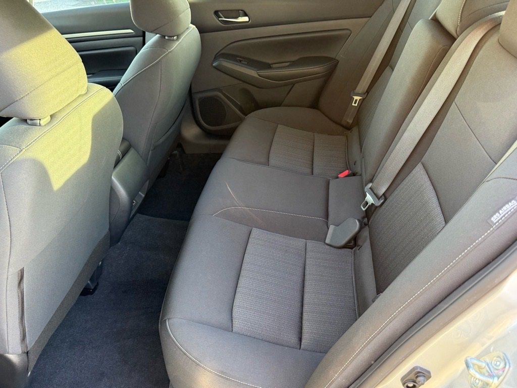 Used 2022 Nissan Altima 2.5 SV image 14