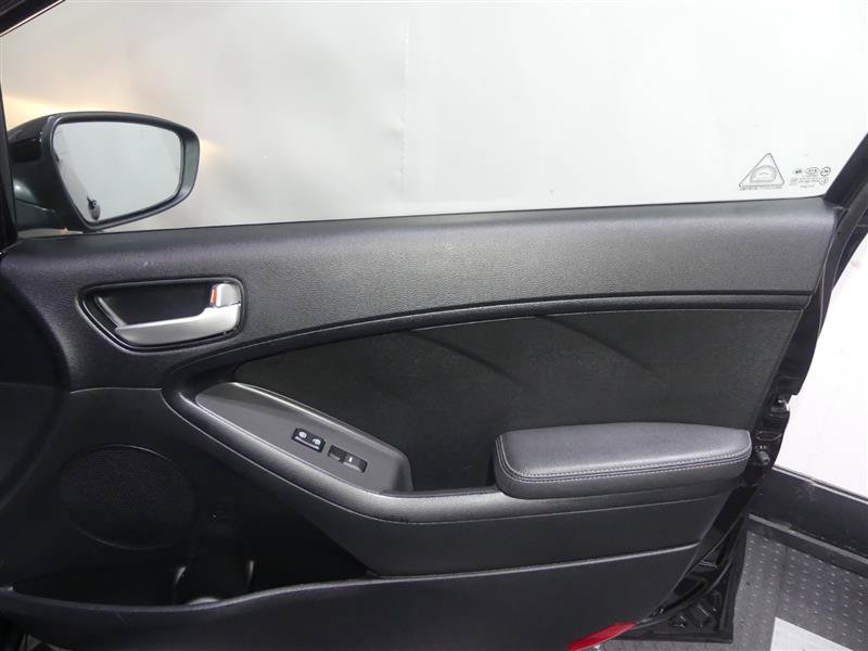 Used 2017 Kia Forte LX FWD image 17