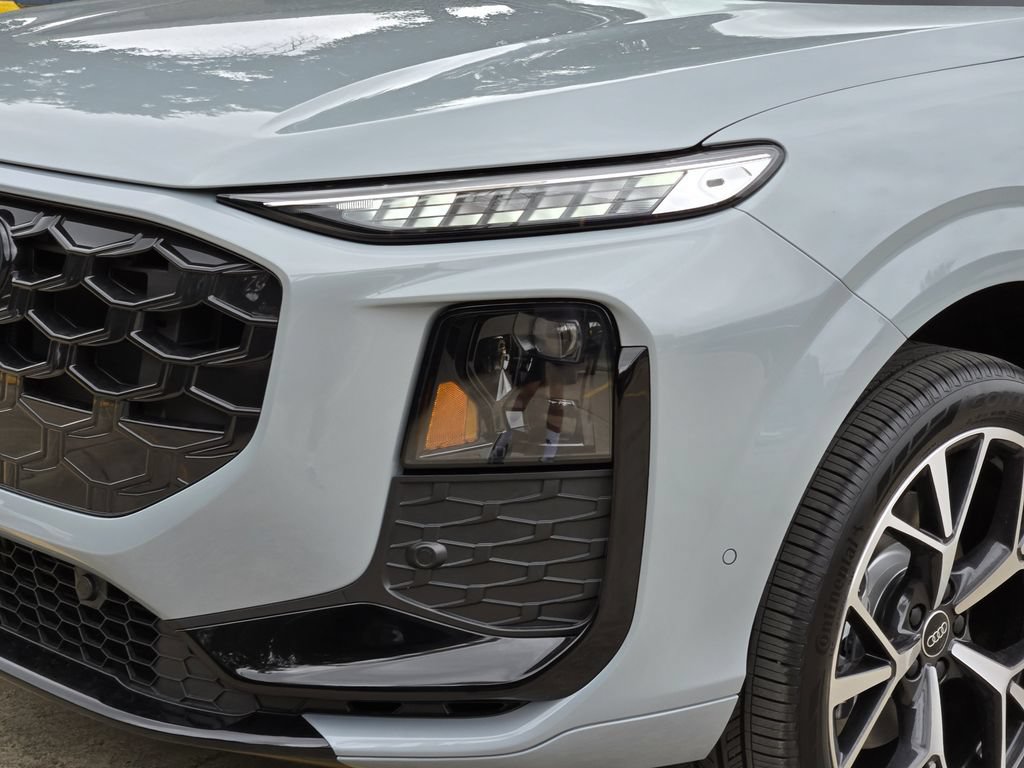 New 2026 Audi Q3 quattro 2.0T AWD/4WD image 12