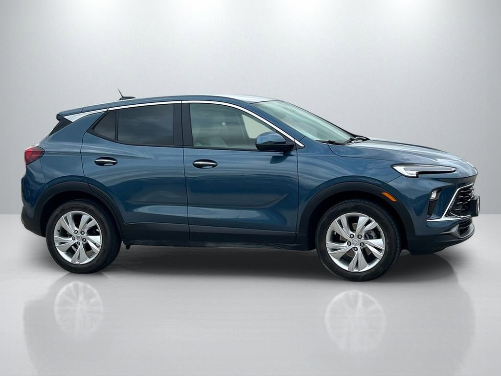Used 2024 Buick Encore GX Preferred image 4