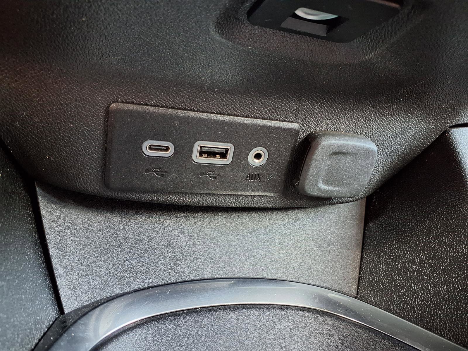 Used 2022 Chevrolet Malibu LT FWD image 7