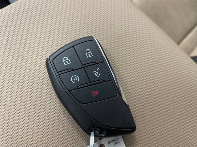 New 2025 Chevrolet Equinox ACTIV w/ Safety and Technology Package image 18