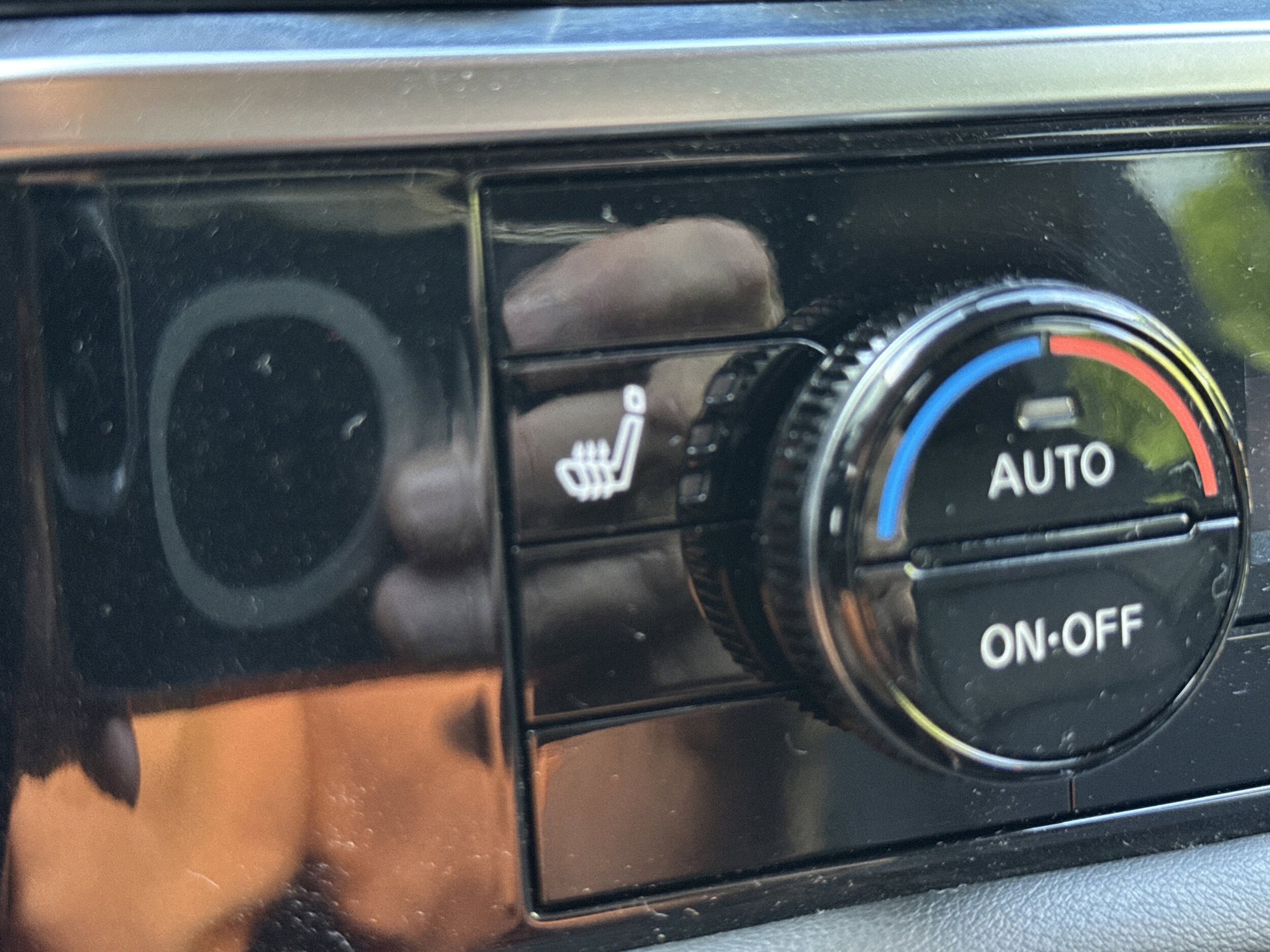 Used 2024 Nissan Pathfinder SL AWD/4WD image 24