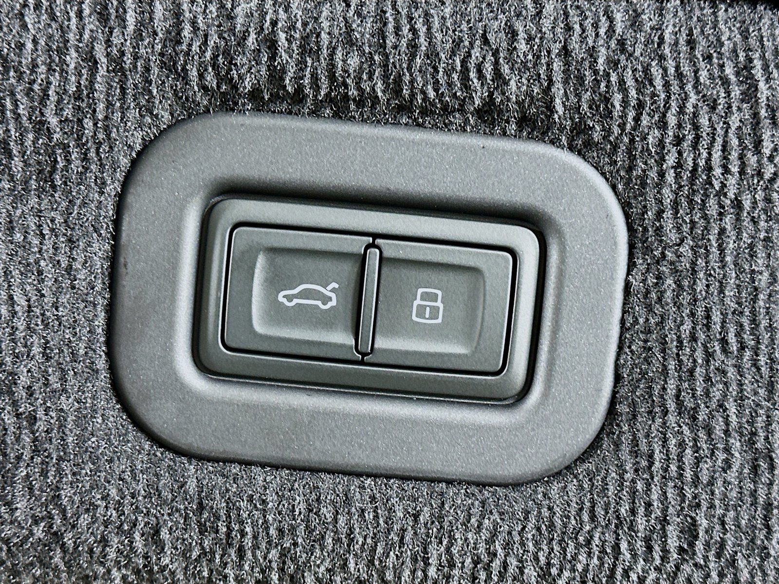Used 2025 Bentley Continental GT Speed AWD/4WD image 43