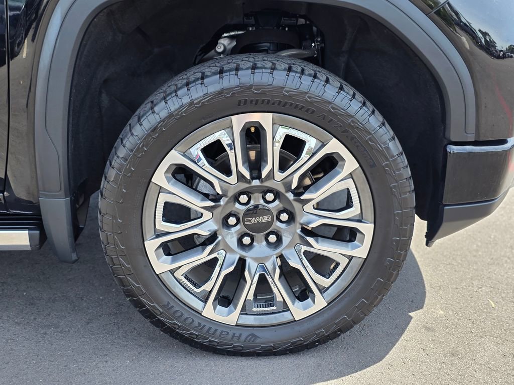 Used 2023 GMC Sierra 1500 Denali Ultimate image 8
