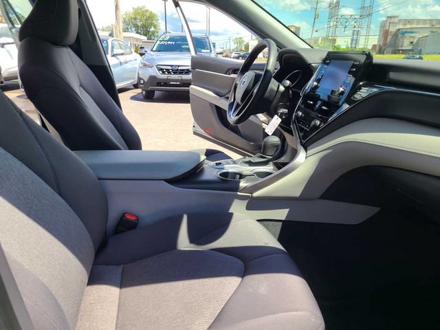 Used 2023 Toyota Camry LE AWD/4WD image 18