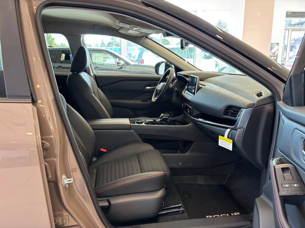 New 2026 Nissan Rogue SV AWD/4WD image 22