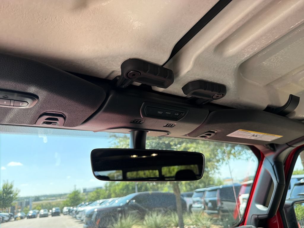 Used 2023 Jeep Gladiator Mojave w/ LED Lighting Group AWD/4WD image 27